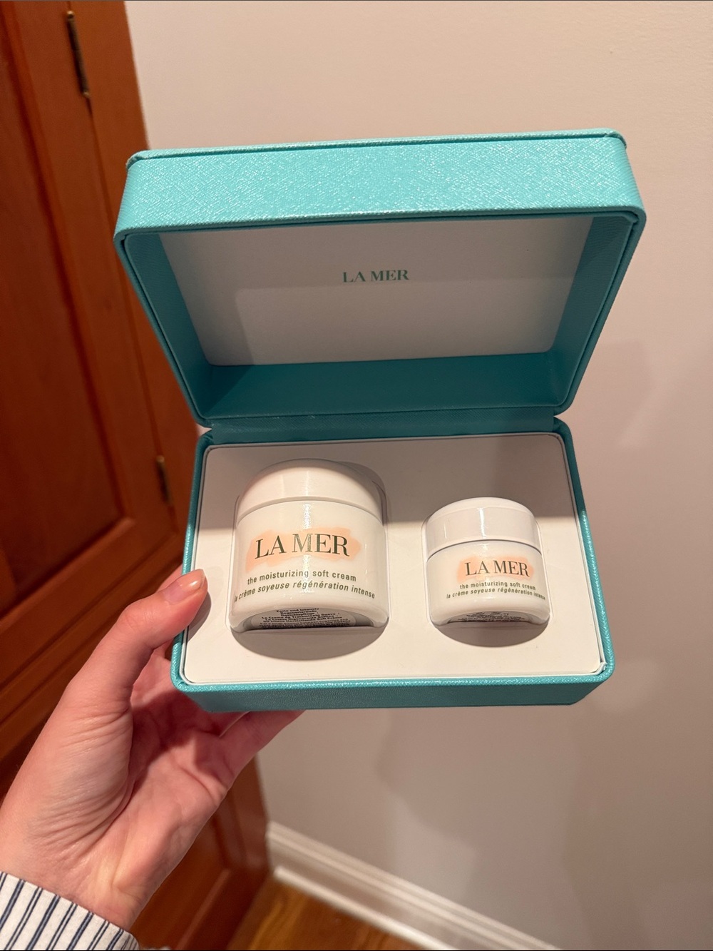 La Mer The Moisturizing Soft Cream Set in Blue Leather Box